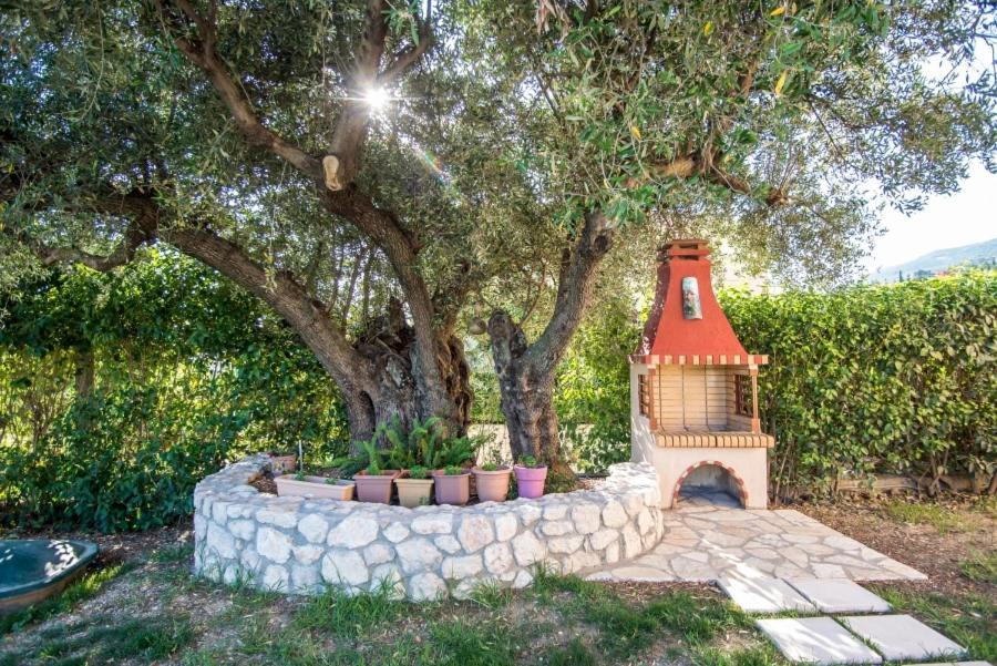 Villa Irida Afrato Extérieur photo